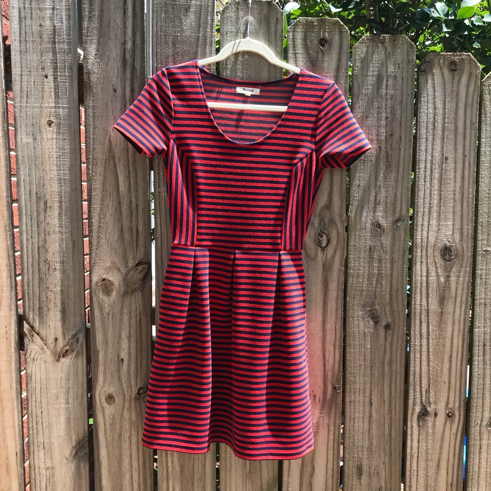 Madewell red and navy striped dress with pockets!!